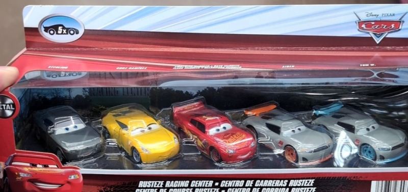 Rusteze Racing Center — 2025 — Mattel JDH72