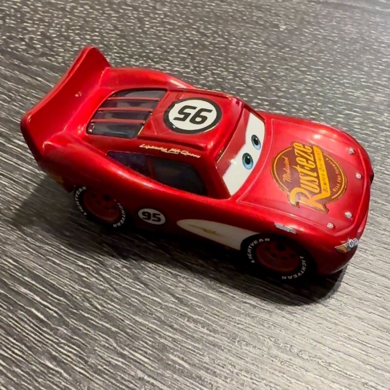 Transforming Lightning McQueen